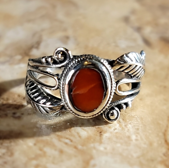 Vintage Jewelry - Native Red Coral Stone Gemstone Ring Size 7 Sterling Silver Boho Jewelry